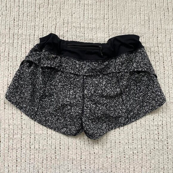 Lululemon Black Speckled Speed Short (4-way Stretch 2 1/2" ) - Size 10 - Picture 4 of 6